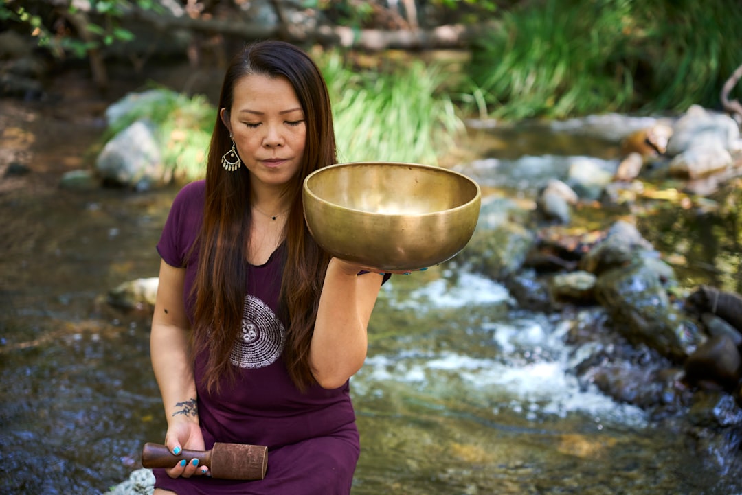 Photo singing bowl meditation